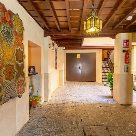 Puerta San Esteban *
