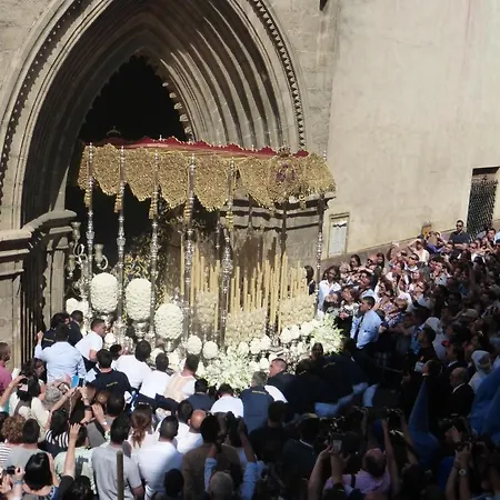 Puerta San Esteban Sevilla